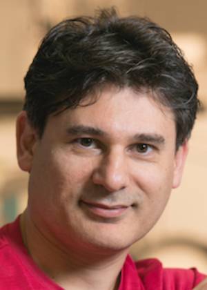 Headshot of Giancarlo La Camera