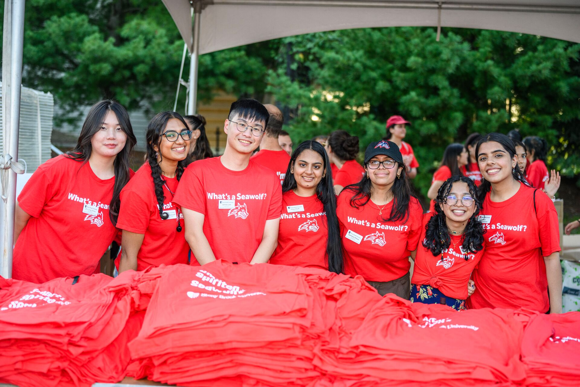 student-at-the-tshirt-booth