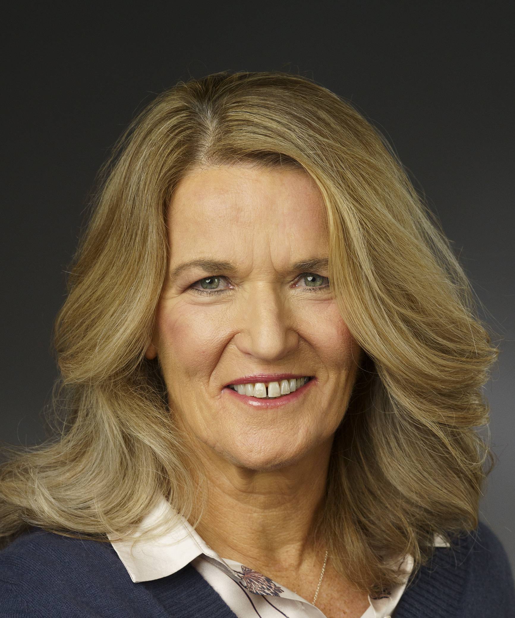Headshot of Leonie Huddy in front of a dark background.