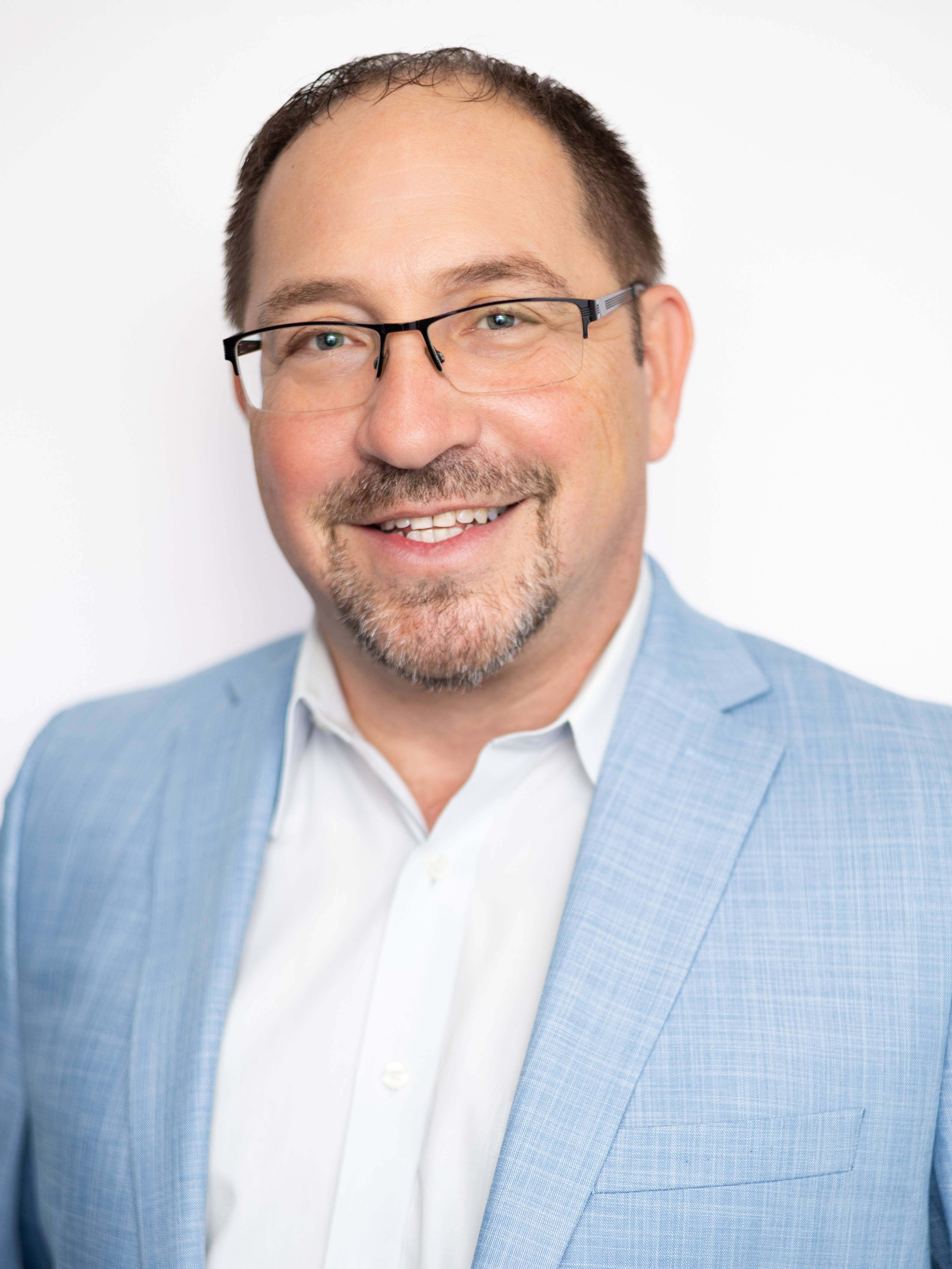 Eric Lamberg Headshot