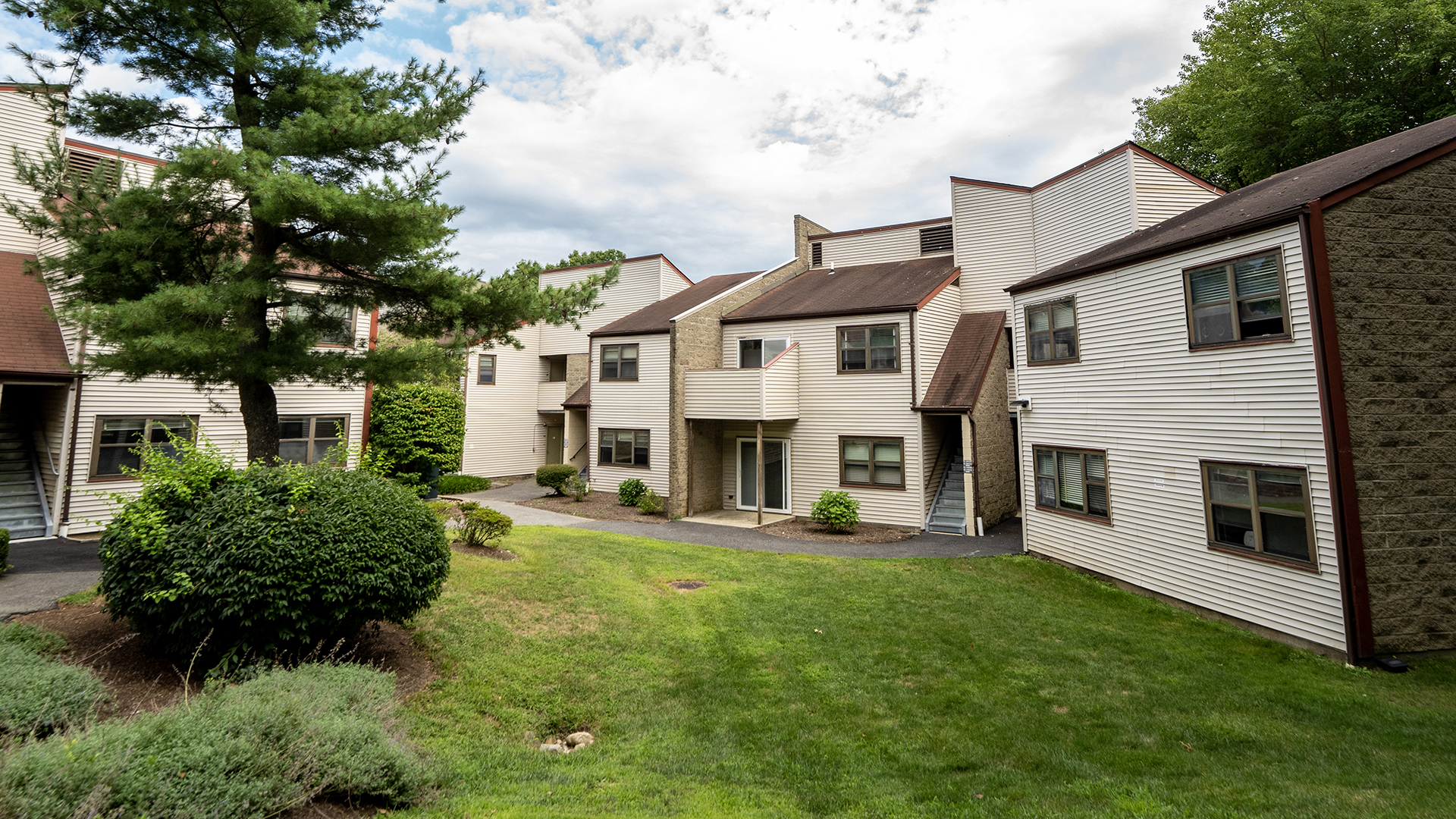 Chapin Apartments