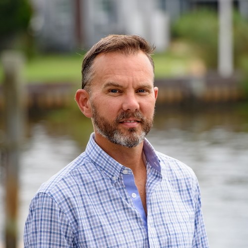 Dr. Christopher Gobler
